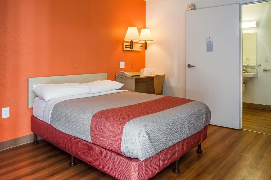 Motel 6-Kelso, Wa - Mt. St. Helens Dış mekan fotoğraf