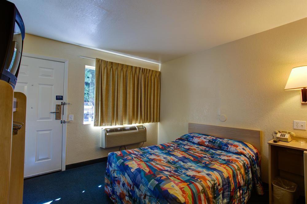 Motel 6-Kelso, Wa - Mt. St. Helens Dış mekan fotoğraf