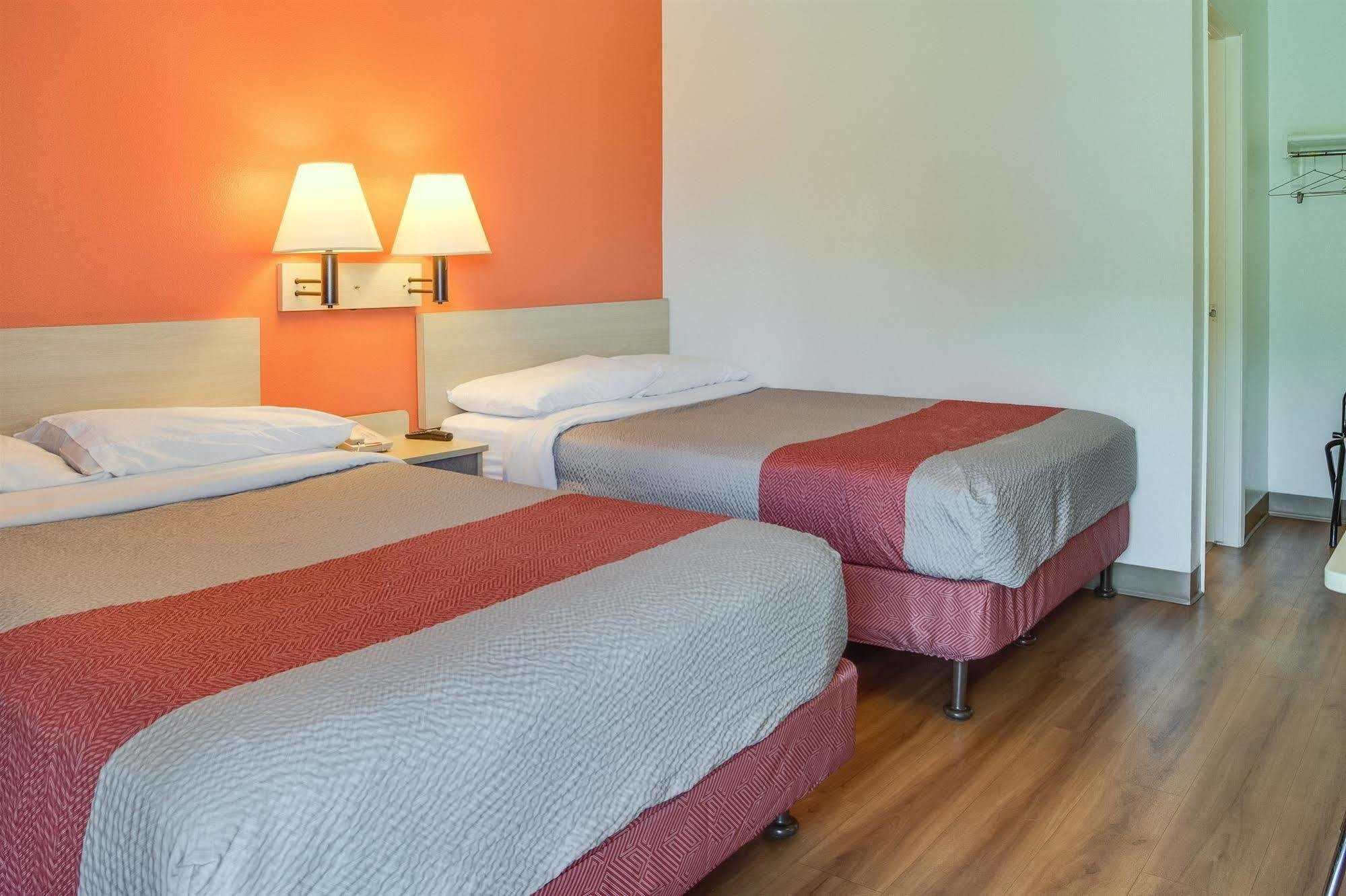 Motel 6-Kelso, Wa - Mt. St. Helens Dış mekan fotoğraf