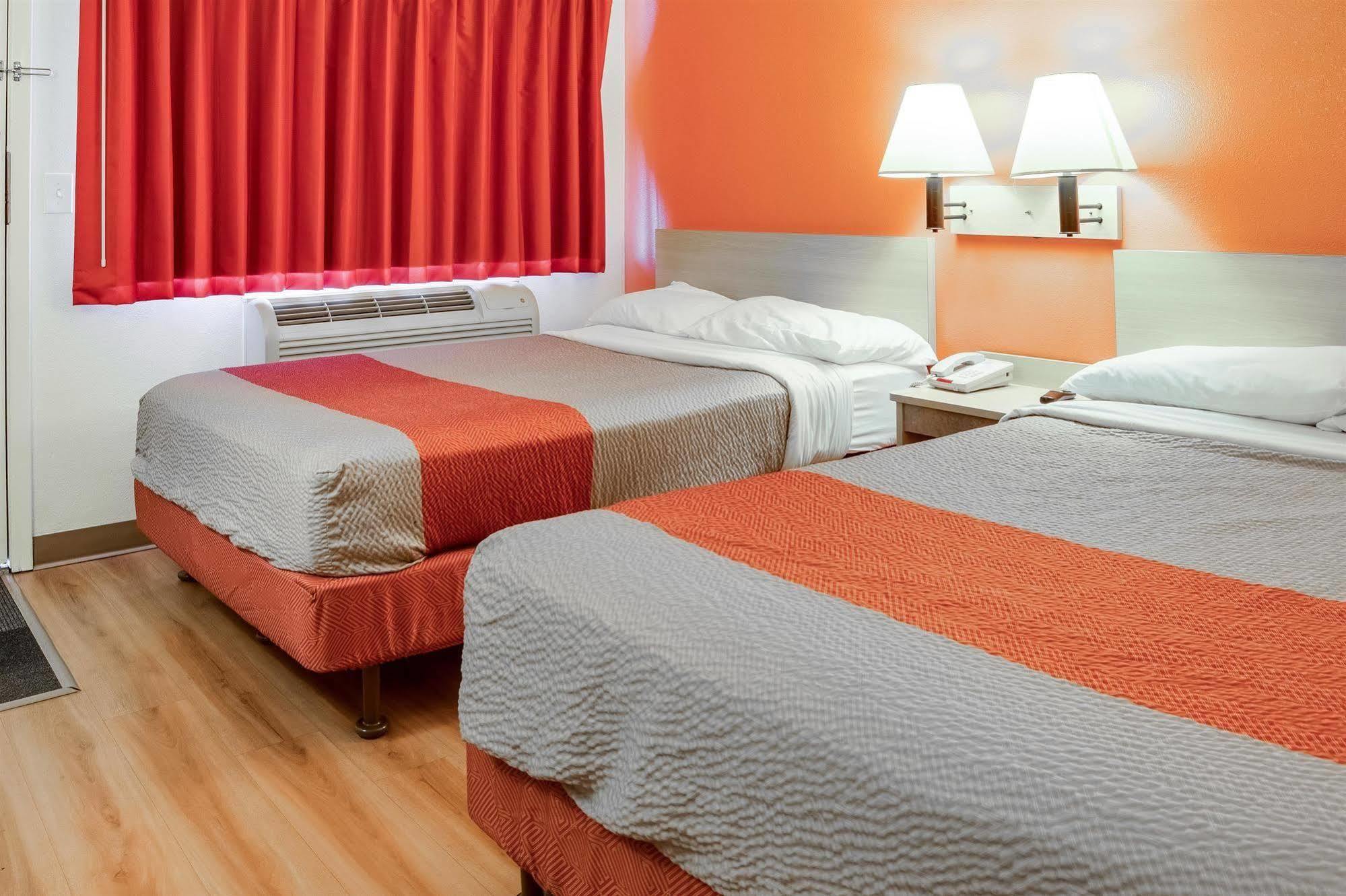 Motel 6-Kelso, Wa - Mt. St. Helens Dış mekan fotoğraf